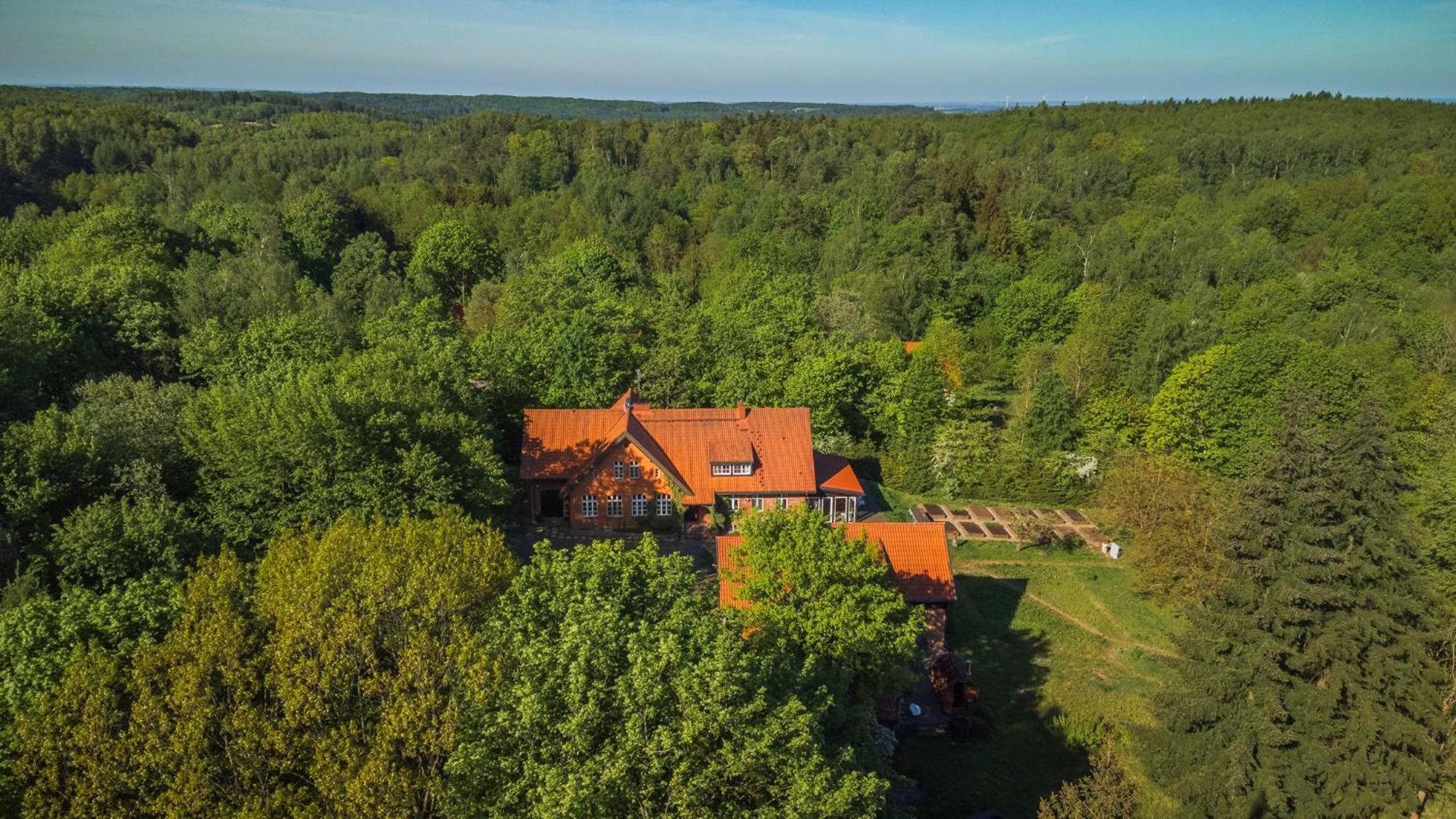 Dom Goscinny Stara Szkola Wysoka Wies Exterior photo